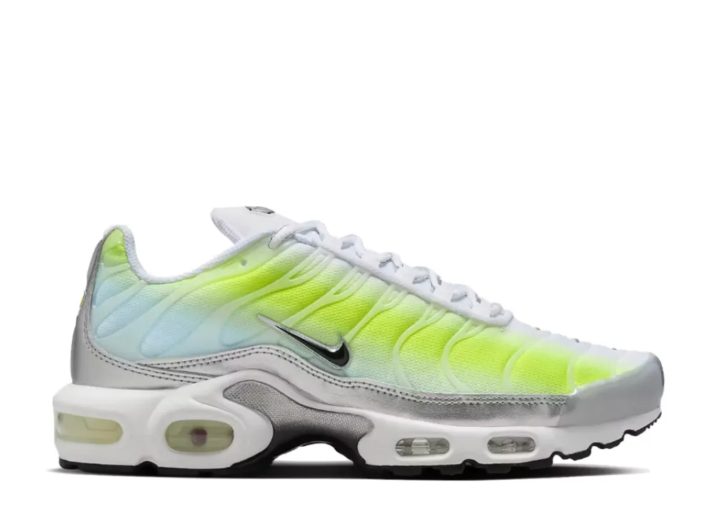 Dodge Hike Nike Air Max Plus Cyber Glacier Blue Gradient