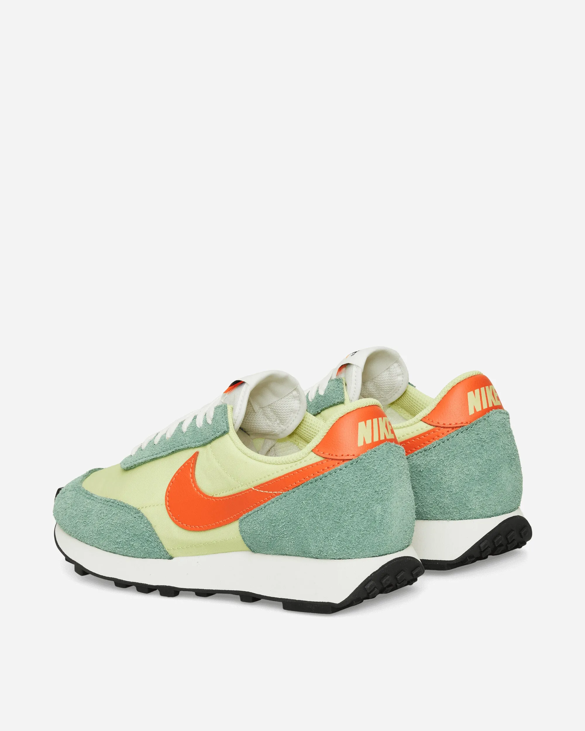 Daybreak Sneakers Limelight / Healing Jade Hero Walk Rich Glow