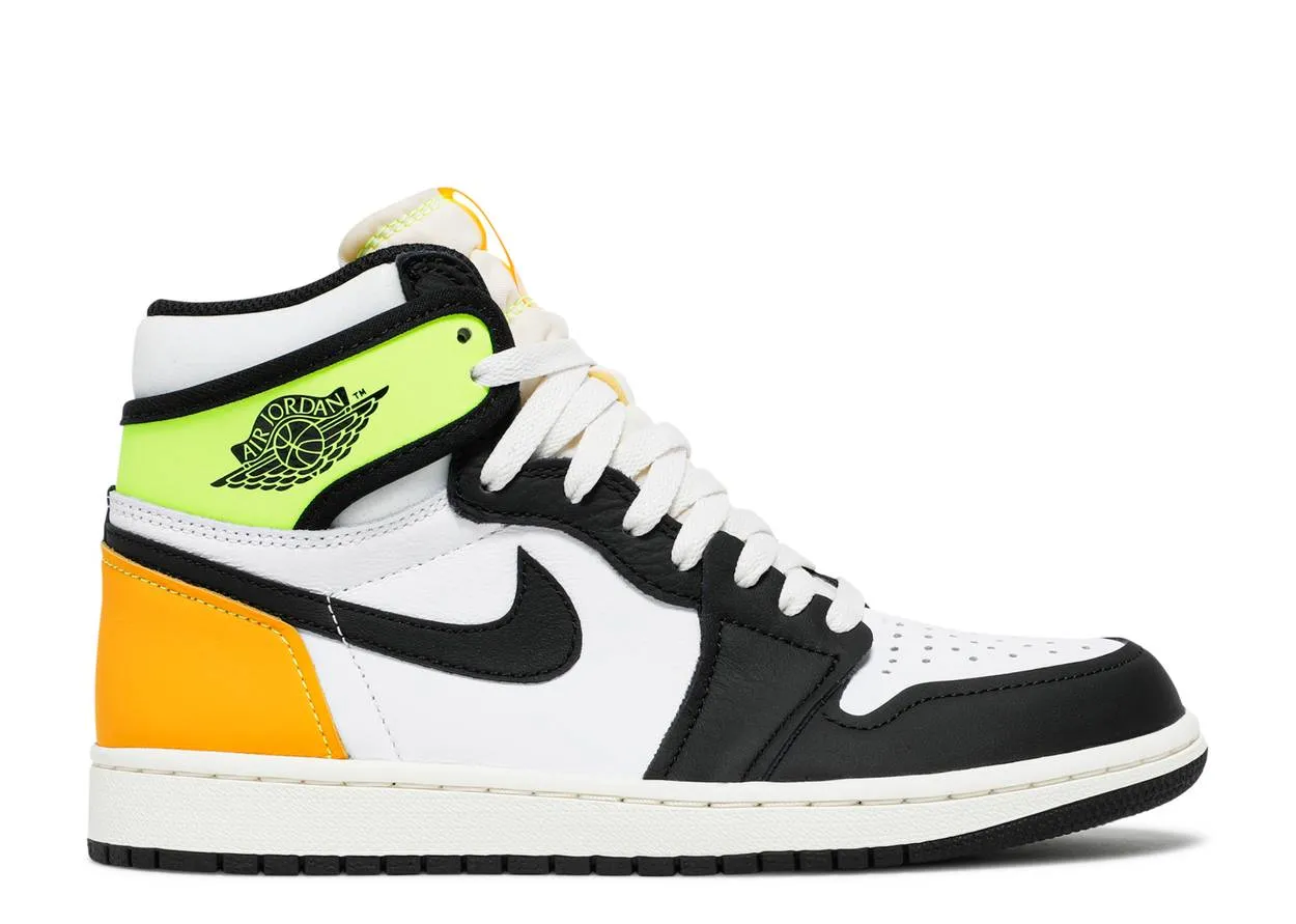 Air Jordan 1 Retro High OG Volt Gold Foot Shape travel mode