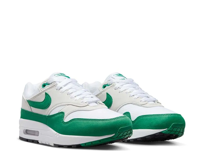 Nike Air Max 1 W EasyClean Shopping Look