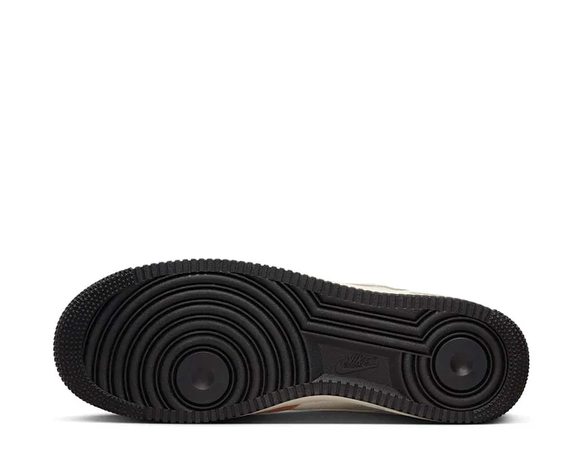 Nike Air Force 1 '07 LV8 EMB Step Stability