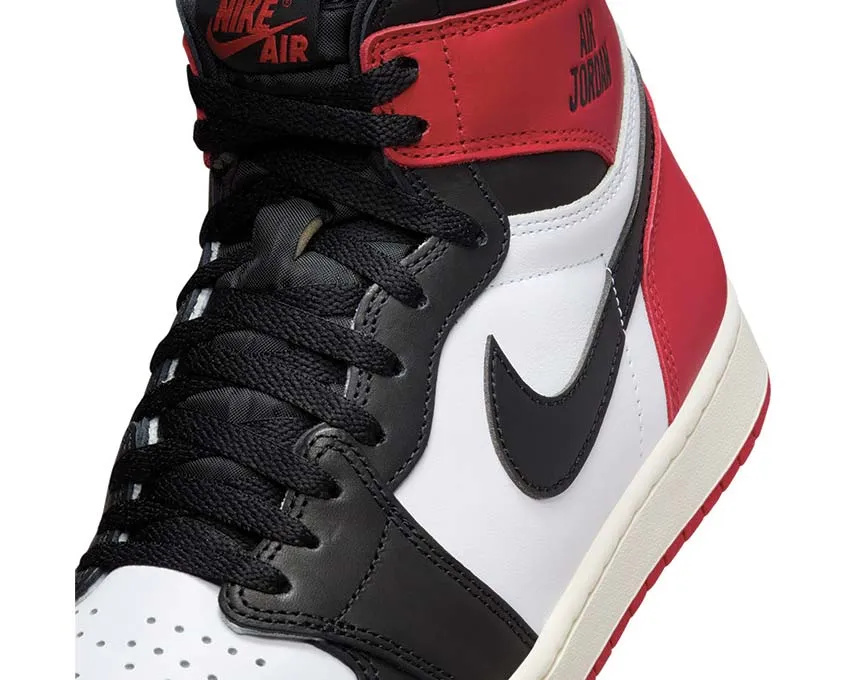 Outdoor Adventure Flexible form Air Jordan 1 Retro High OG "Black Toe"