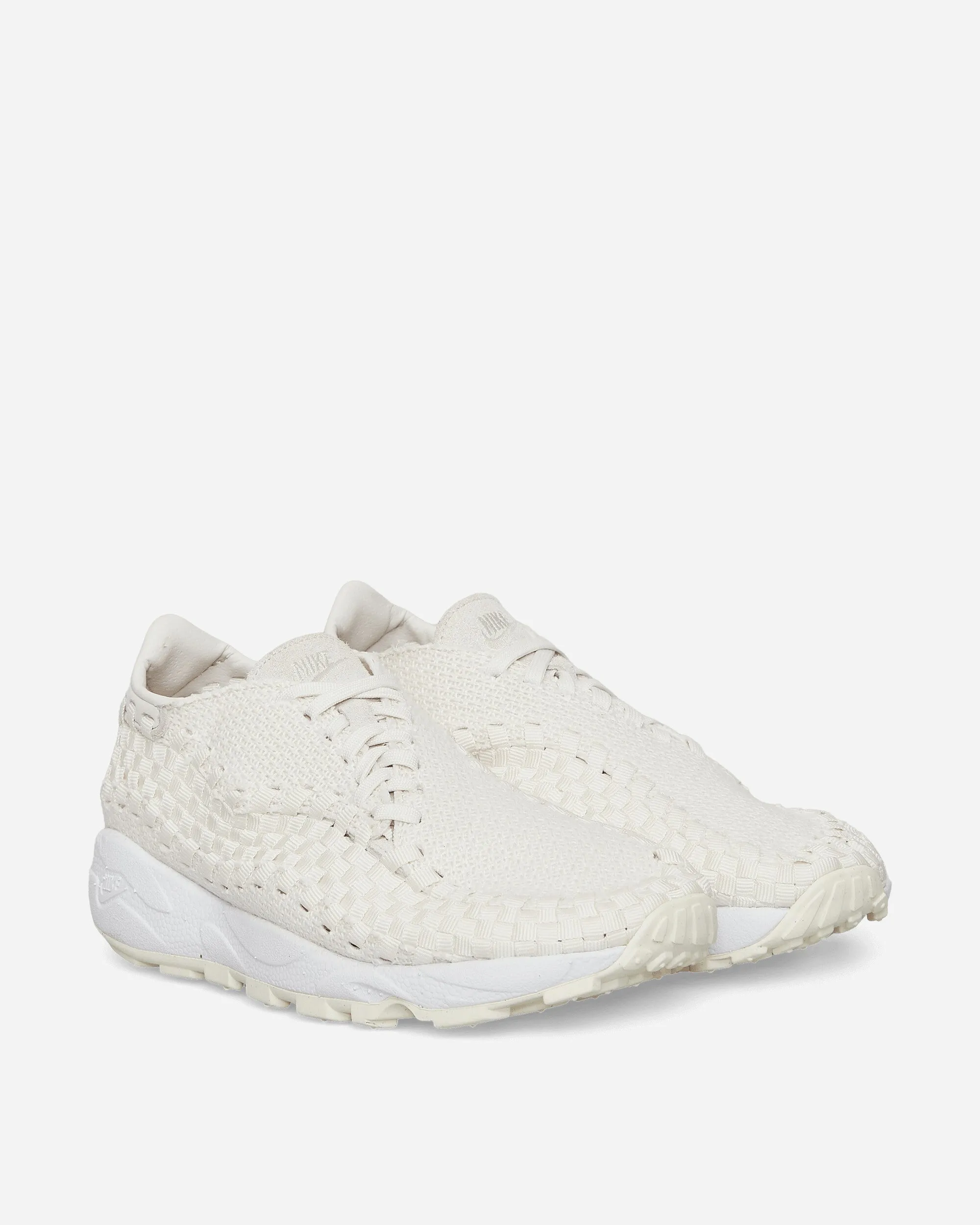 Ergonomic Design Women's Air Footscape Woven Sneakers Phantom