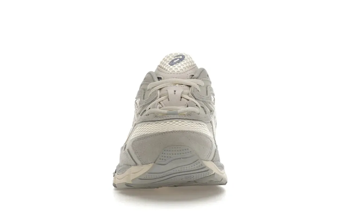 Subtle design ASICS Gel-NYC Ivory Mid Grey