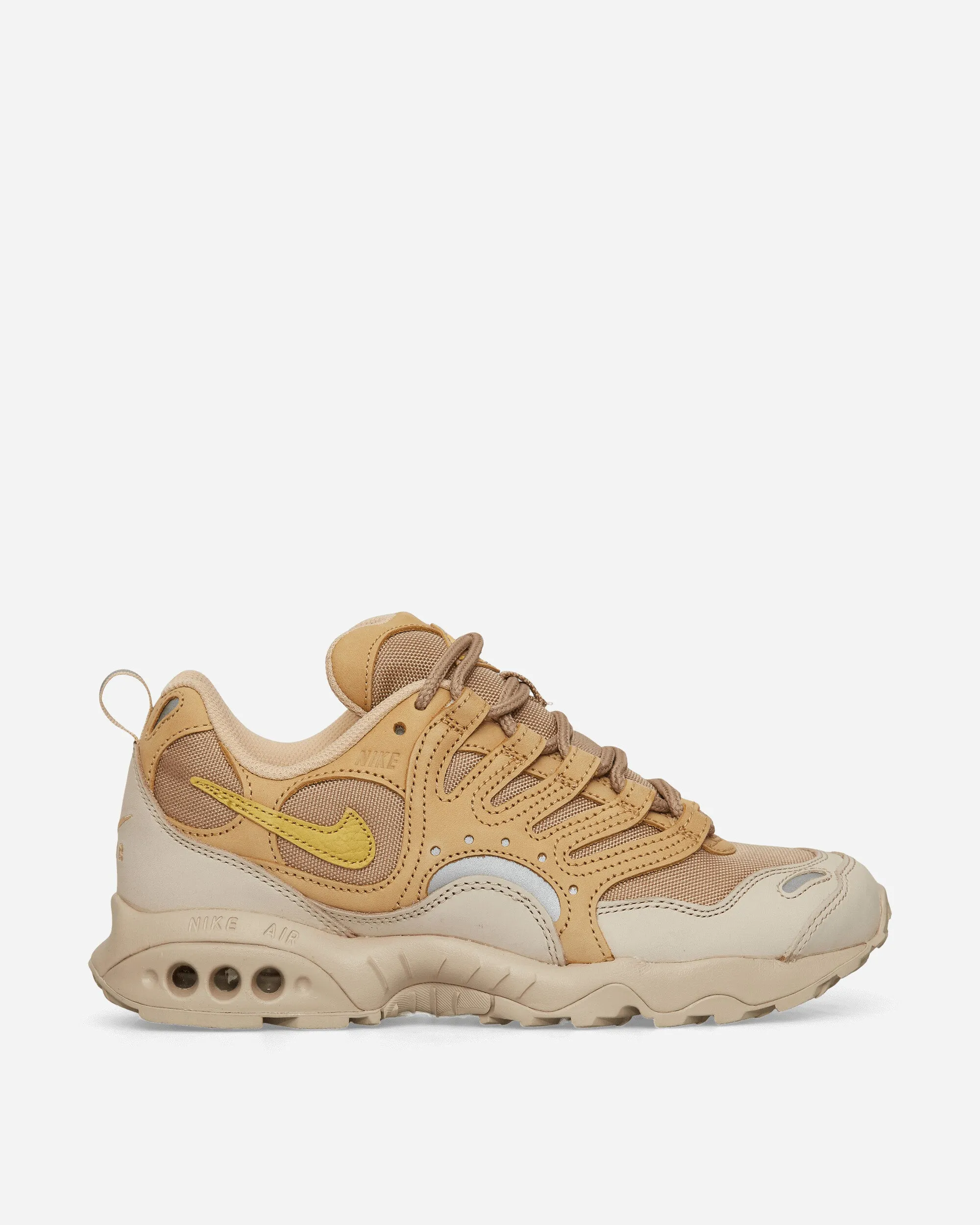 Fire Red Comfort Lining Air Terra Humara Sneakers Hemp / Sesame