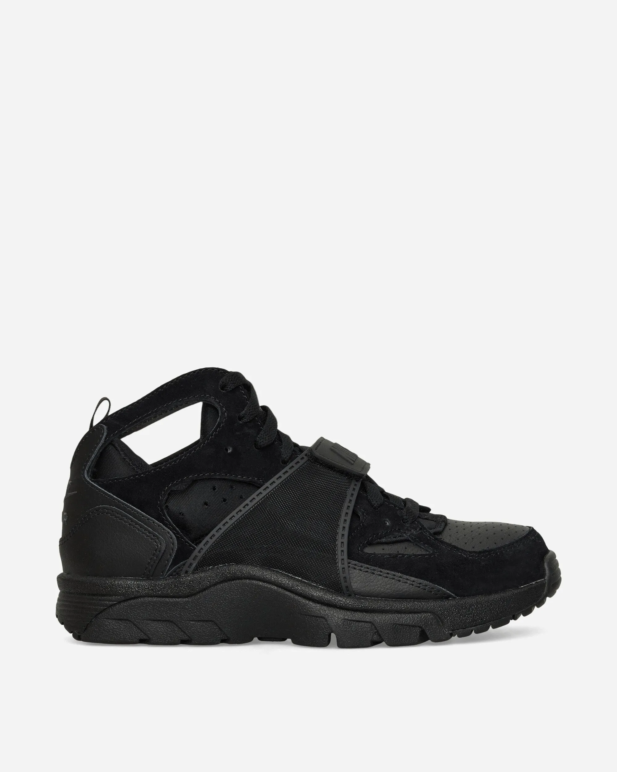 Air Trainer Huarache Sneakers Black Shock absorption forest walk