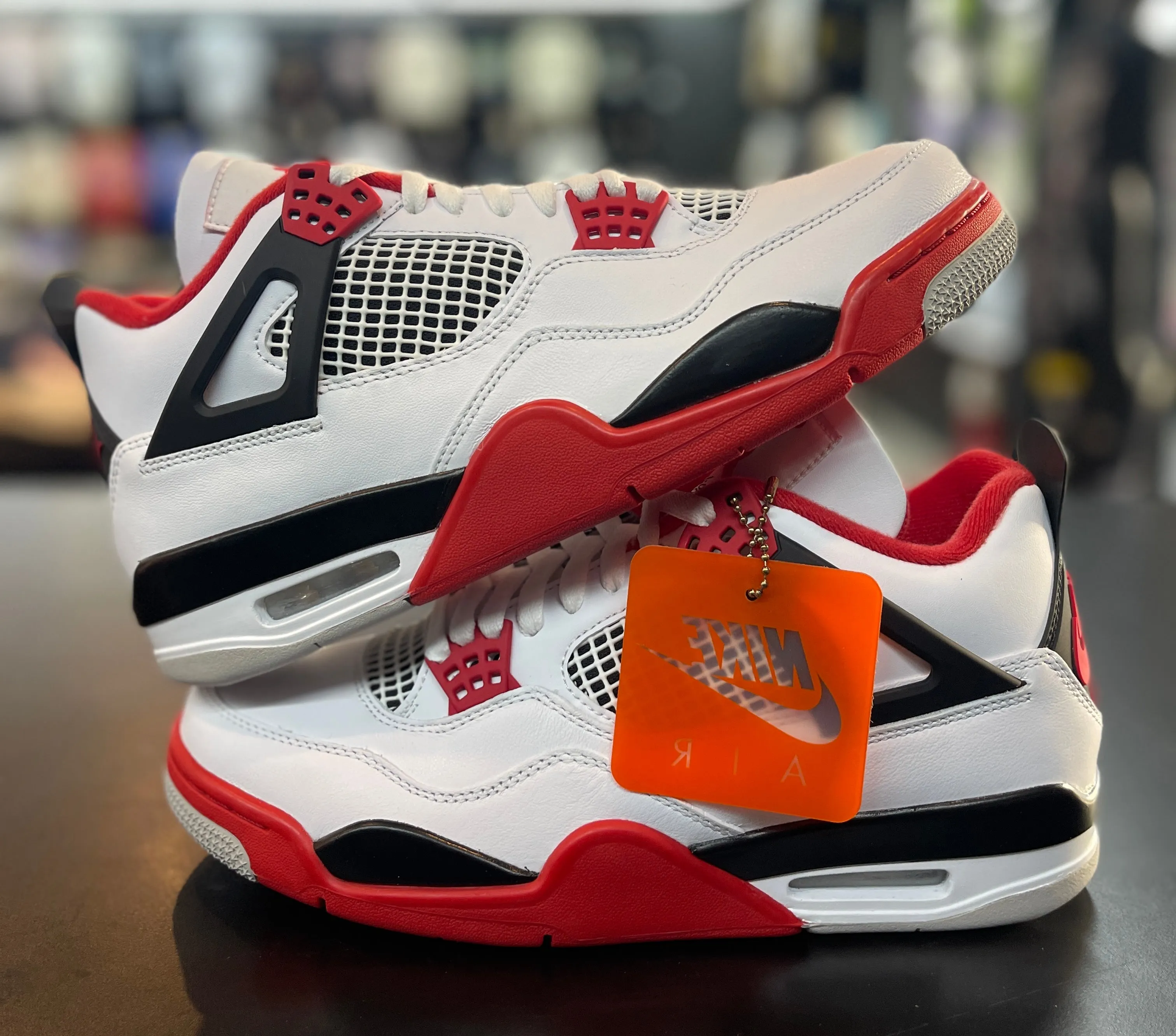 Fashionable boots Air Jordan Retro 4 ??Fire Red?? (2020)