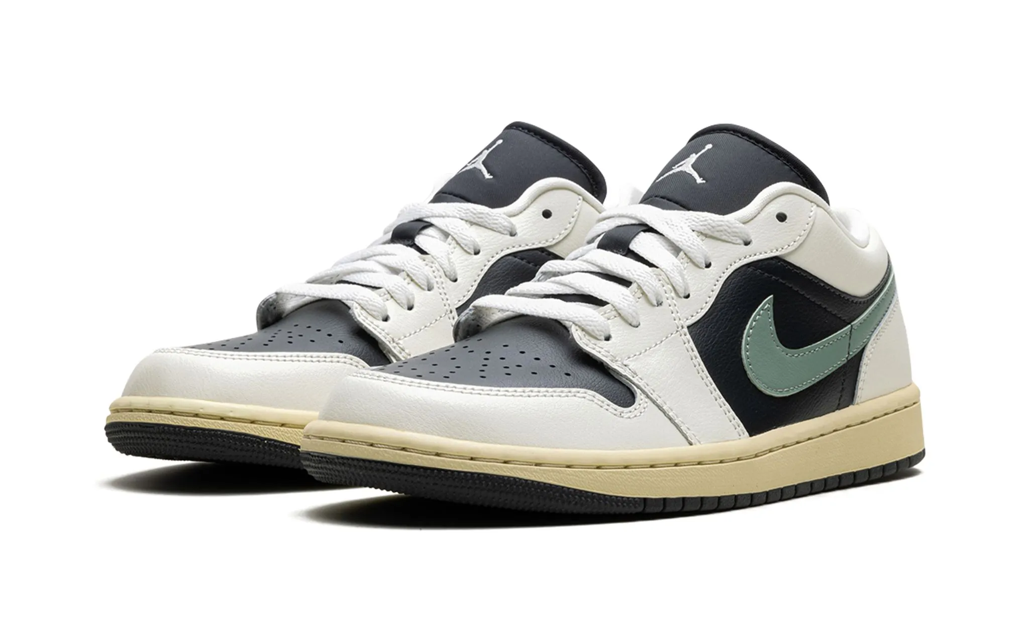 Gloss Mood Wmns Air Jordan 1 Low 'Jade Smoke'