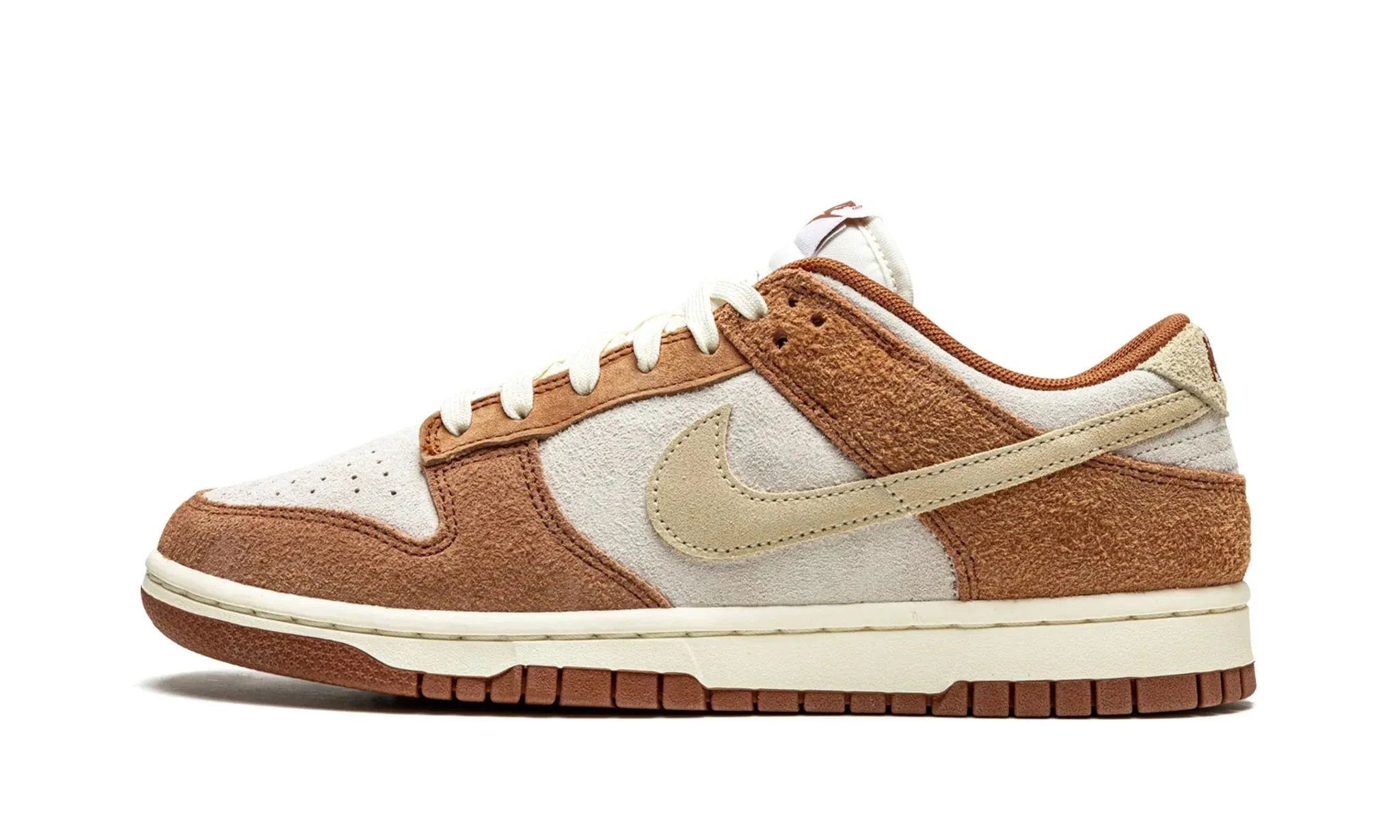 Cold Jog Flat footbed Nike Dunk Low "Medium Curry"