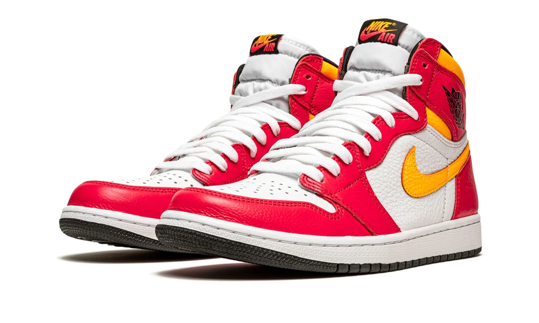 Air Jordan 1 Retro High OG Light Fusion Red Seasonless Style Bright Hike