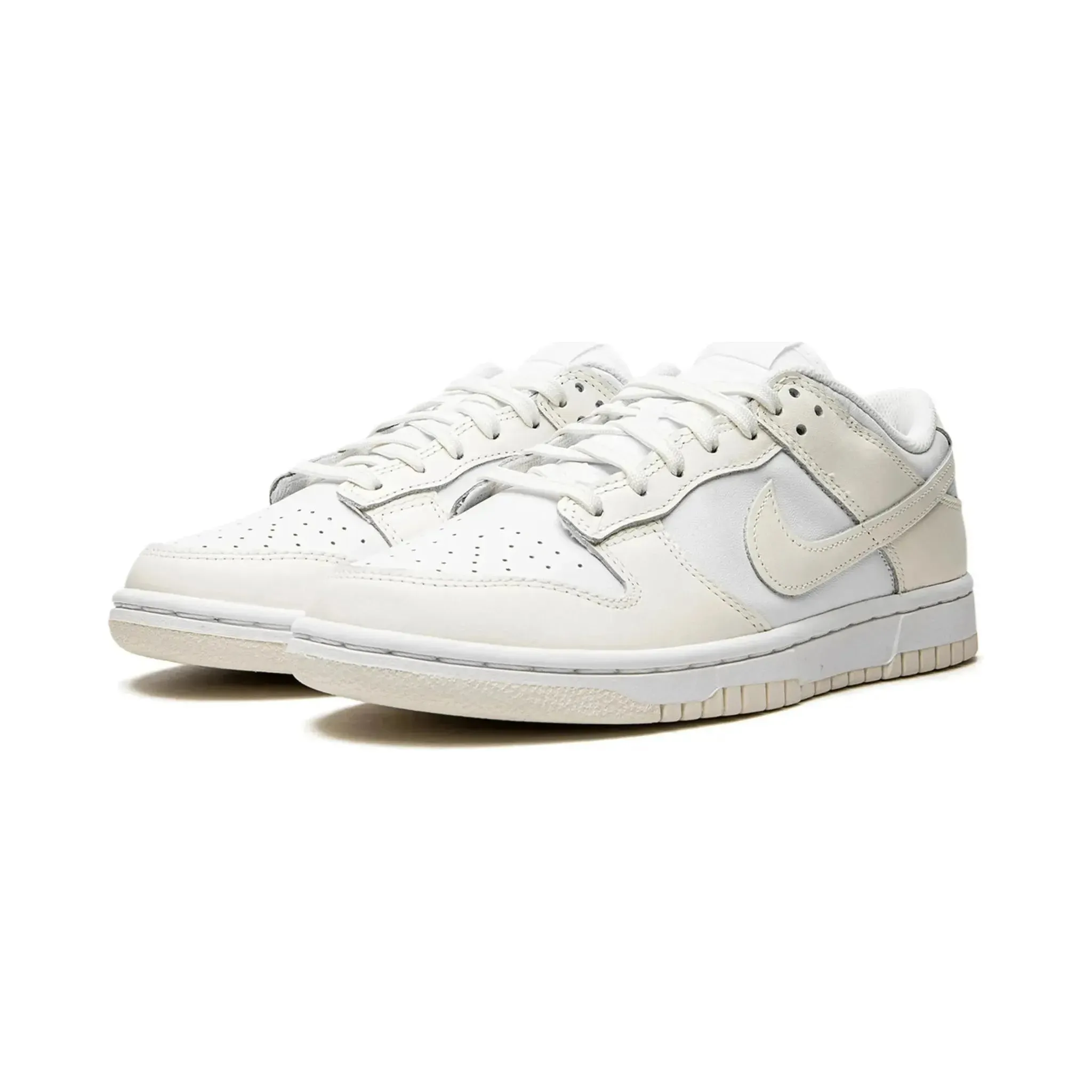 London Cool Nike Dunk Low ??Coconut Milk" (W)