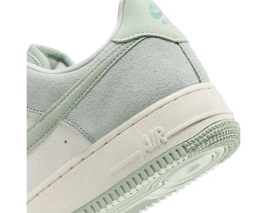 Step Easy Indoor Comfort Nike Air Force 1 '07 SE W "Spruce Aura"