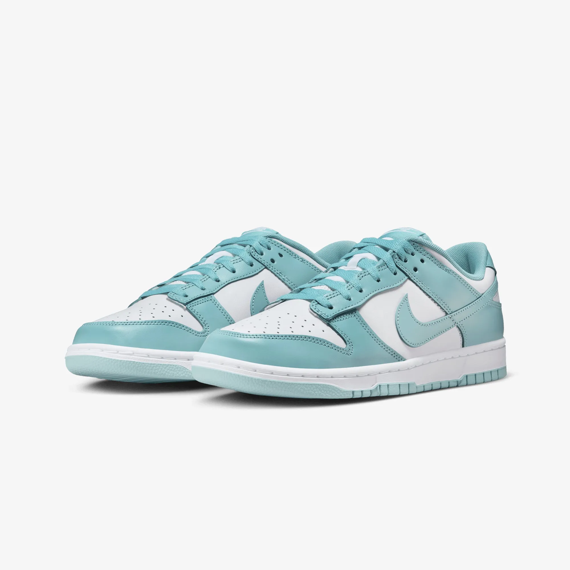 Stone Grip NIKE | DUNK LOW RETRO { WHITE/DENIM TURQ