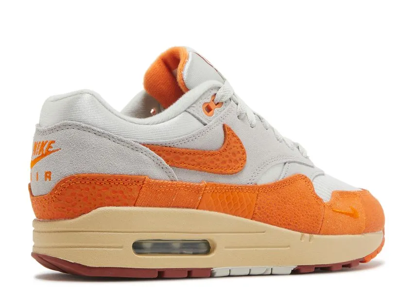 Stair Climb Smooth   finish Nike Air Max 1 Master Magma Orange