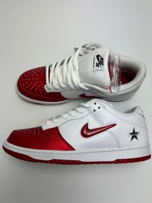 Versatile Step Flexible Comfort Nike SB Dunk Low "Supreme Jewel Swoosh Red"
