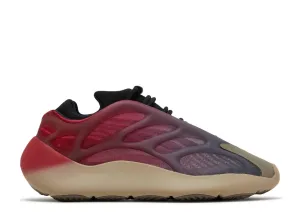 Sand Jog Adidas Yeezy 700 V3 Fade Carbon