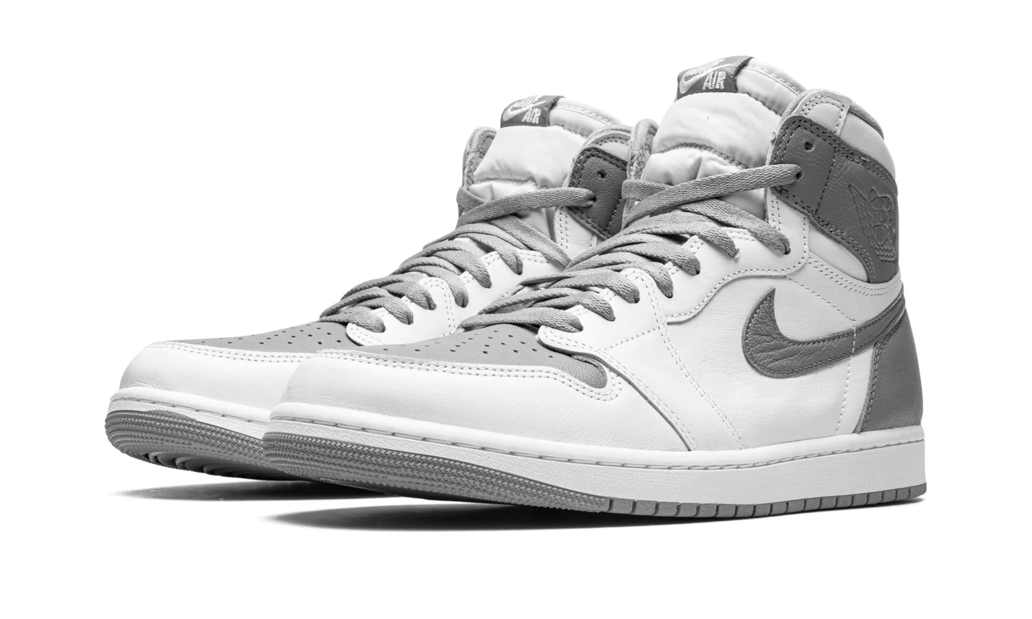 Air Jordan 1 High OG Stealth Pure Steps