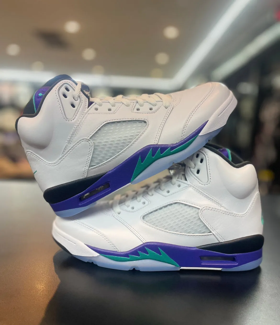sports shoes Current Jog Air Jordan Retro 5 ??Grape?? 2025
