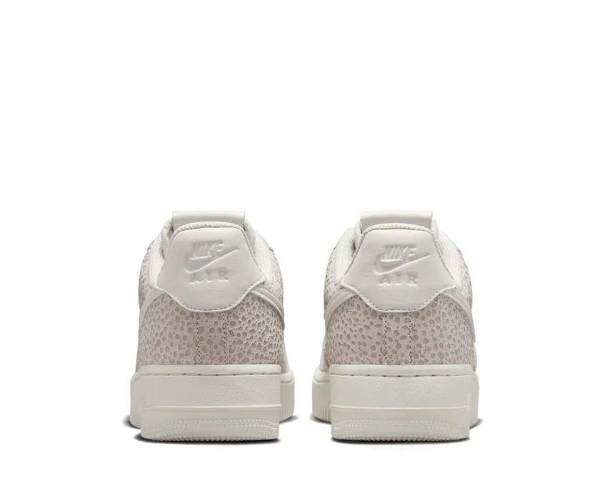 Hill Walk Easy on Nike Air Force 1 '07 Prm W "Safari Phantom"
