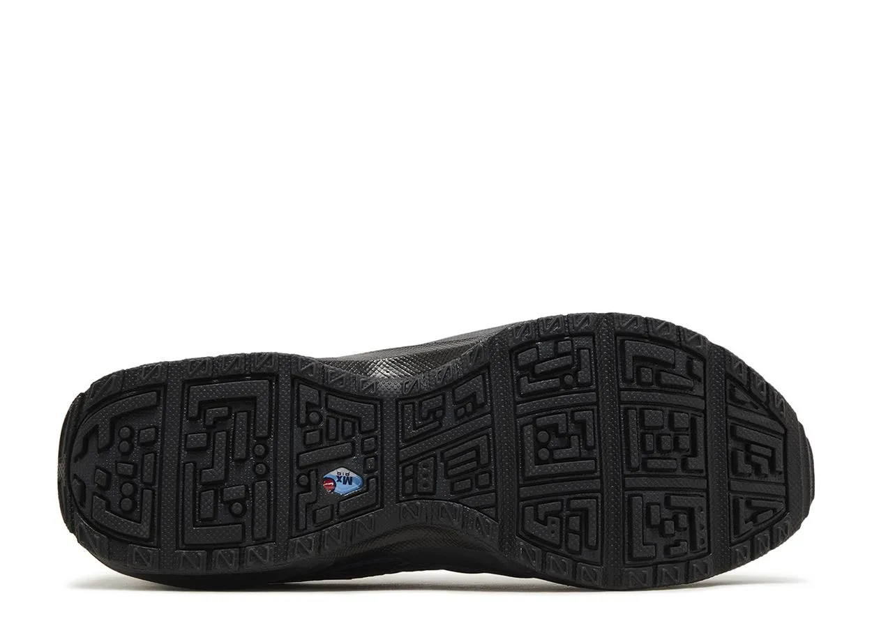 Petal Hike Eva Midsole Nike Air Max Sunder Gore-Tex Black Smoke Grey