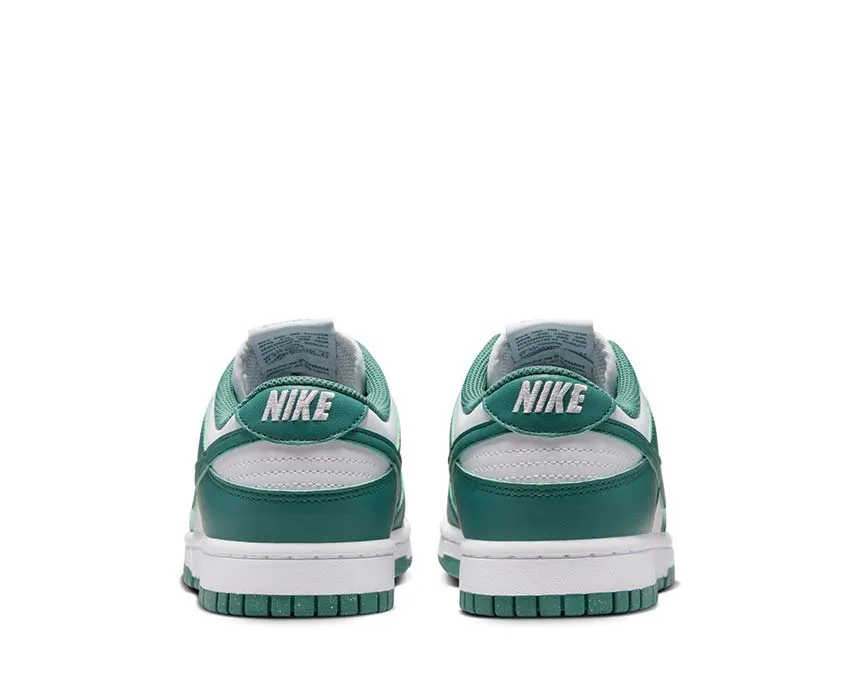 Fun Pace Calm Step Nike Dunk Low
