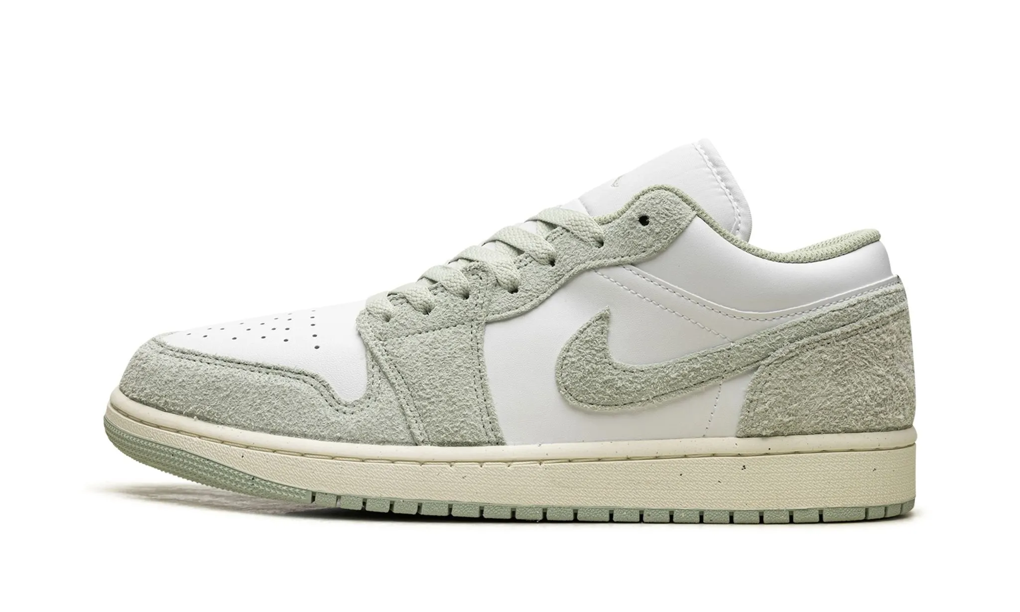 Air Jordan 1 Low SE 'Seafoam' Fashion Edge