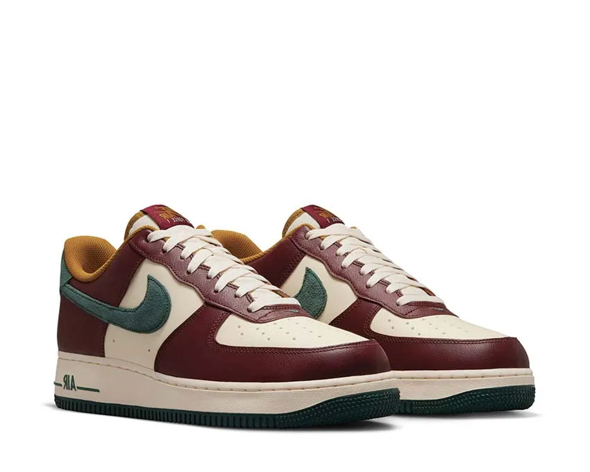 Smooth Entry Smart Form Nike Air Force 1 07 LV8