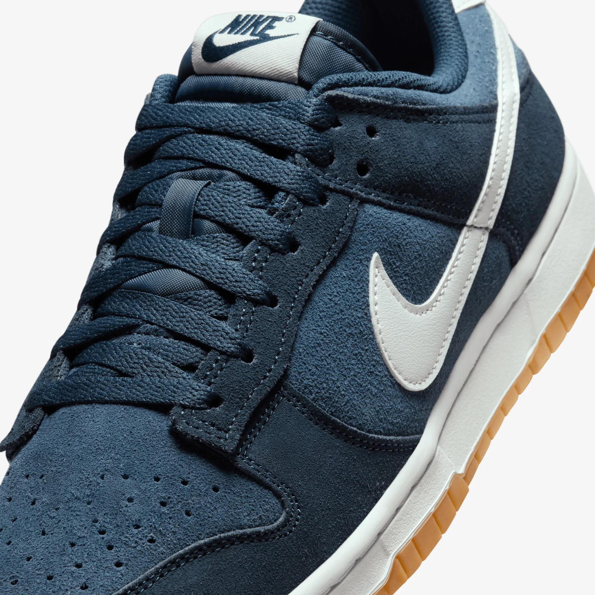 NIKE | DUNK LOW RETRO SE { ARMORY NAVY/SUMMIT WHITE-MONSOON BLUE Fire Red Firm Ground