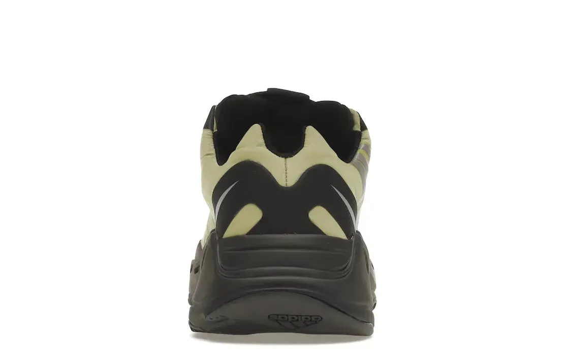 Versatile Step adidas Yeezy Boost 700 MNVN Resin
