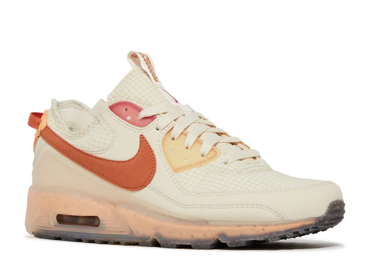 Nike Air Max 90 Terrascape Fuel Orange Catch Step