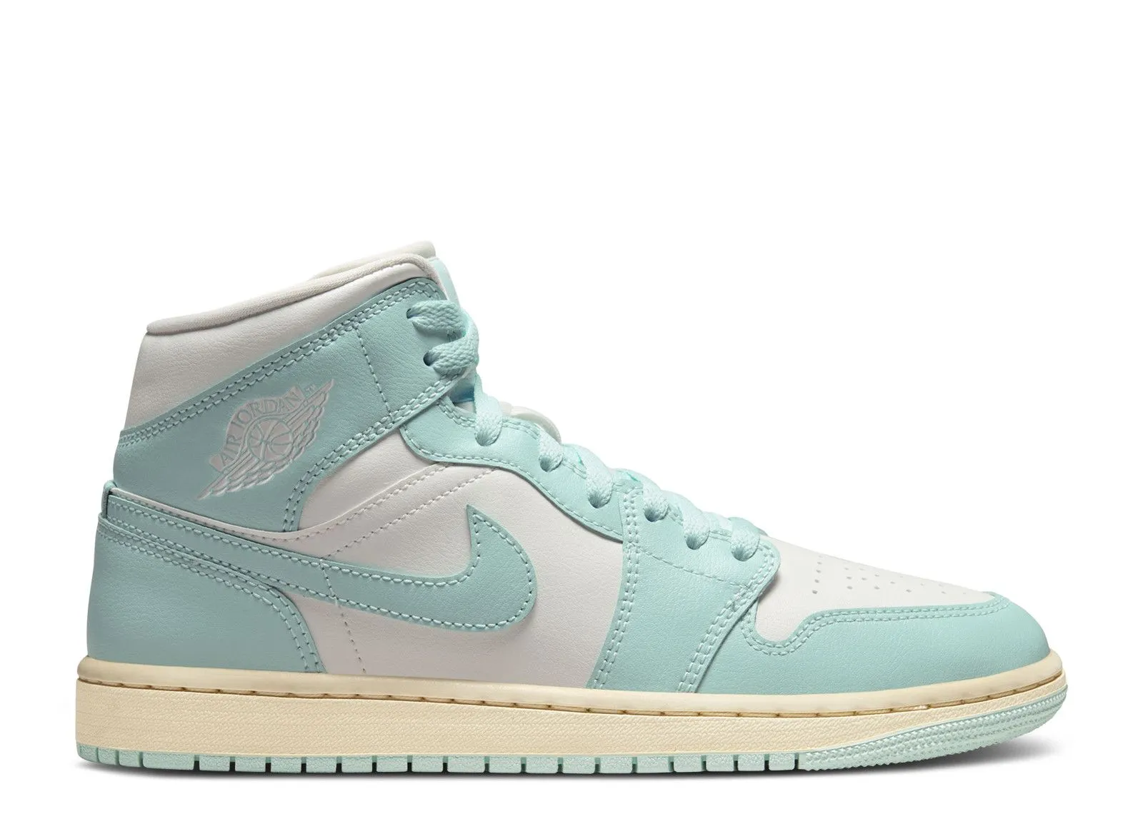 snow walk Easy Comfort Air Jordan 1 Mid Light Dew