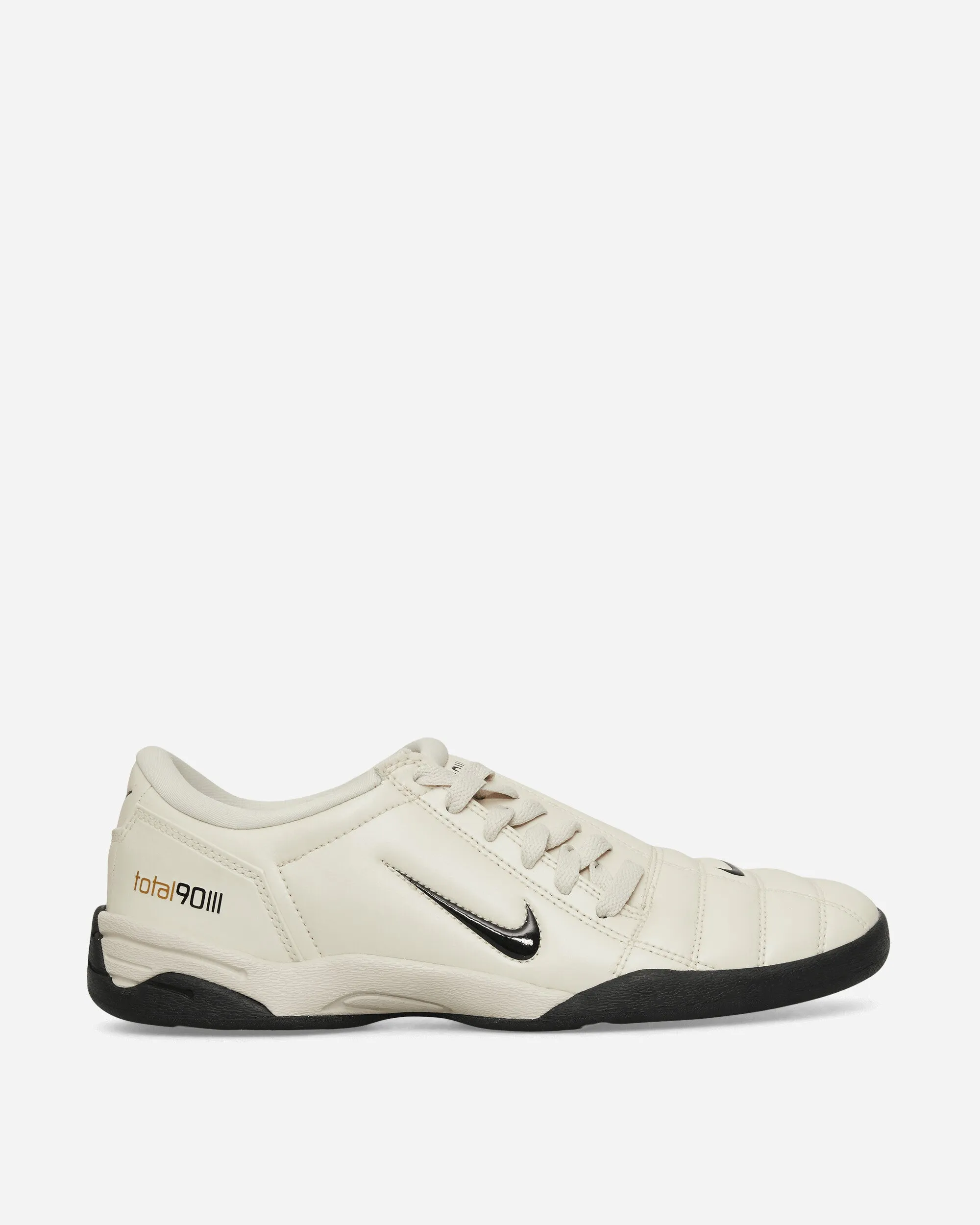 Total 90 Sneakers Light Orewood Brown photo shoot