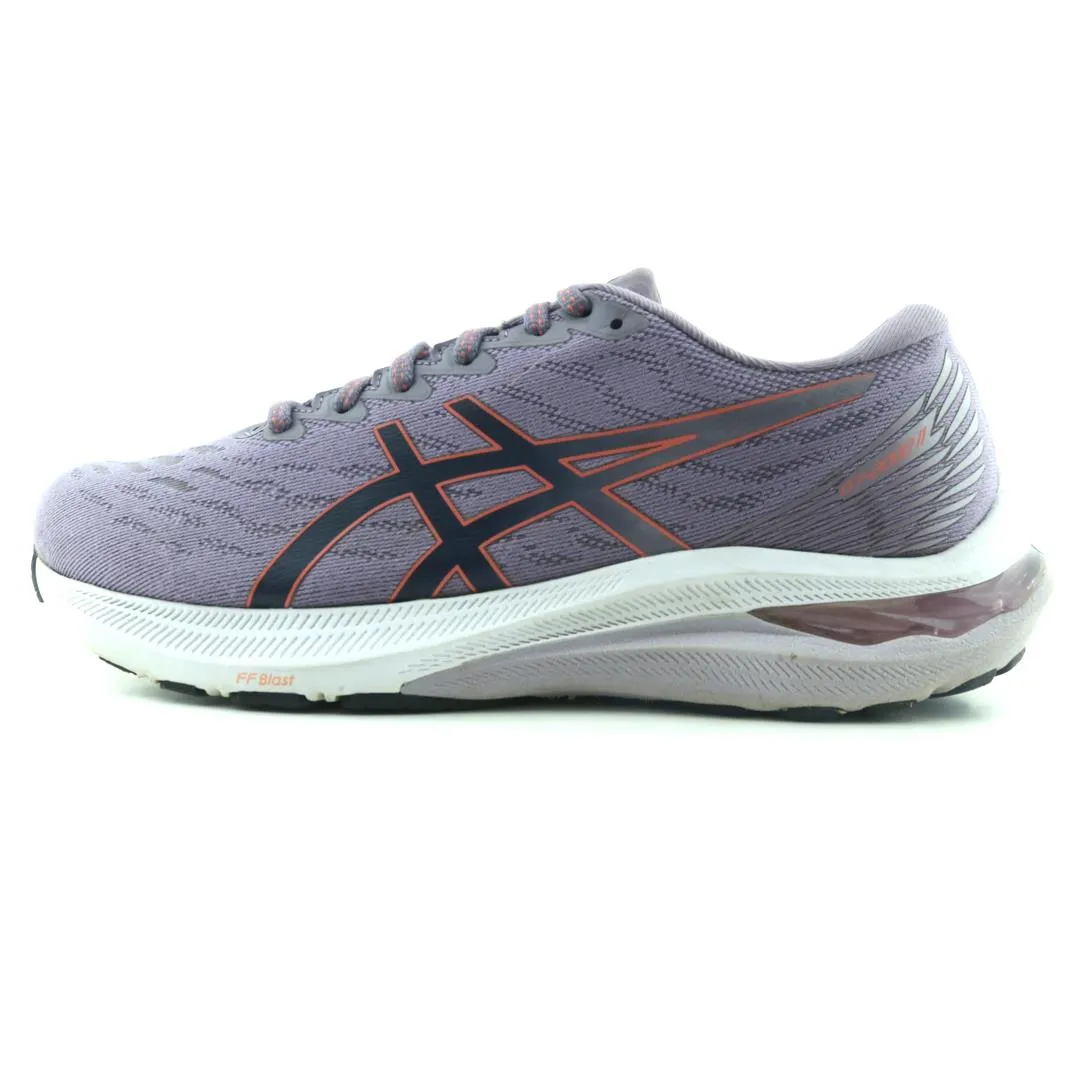 ASICS GT 2000 11 photo shoot