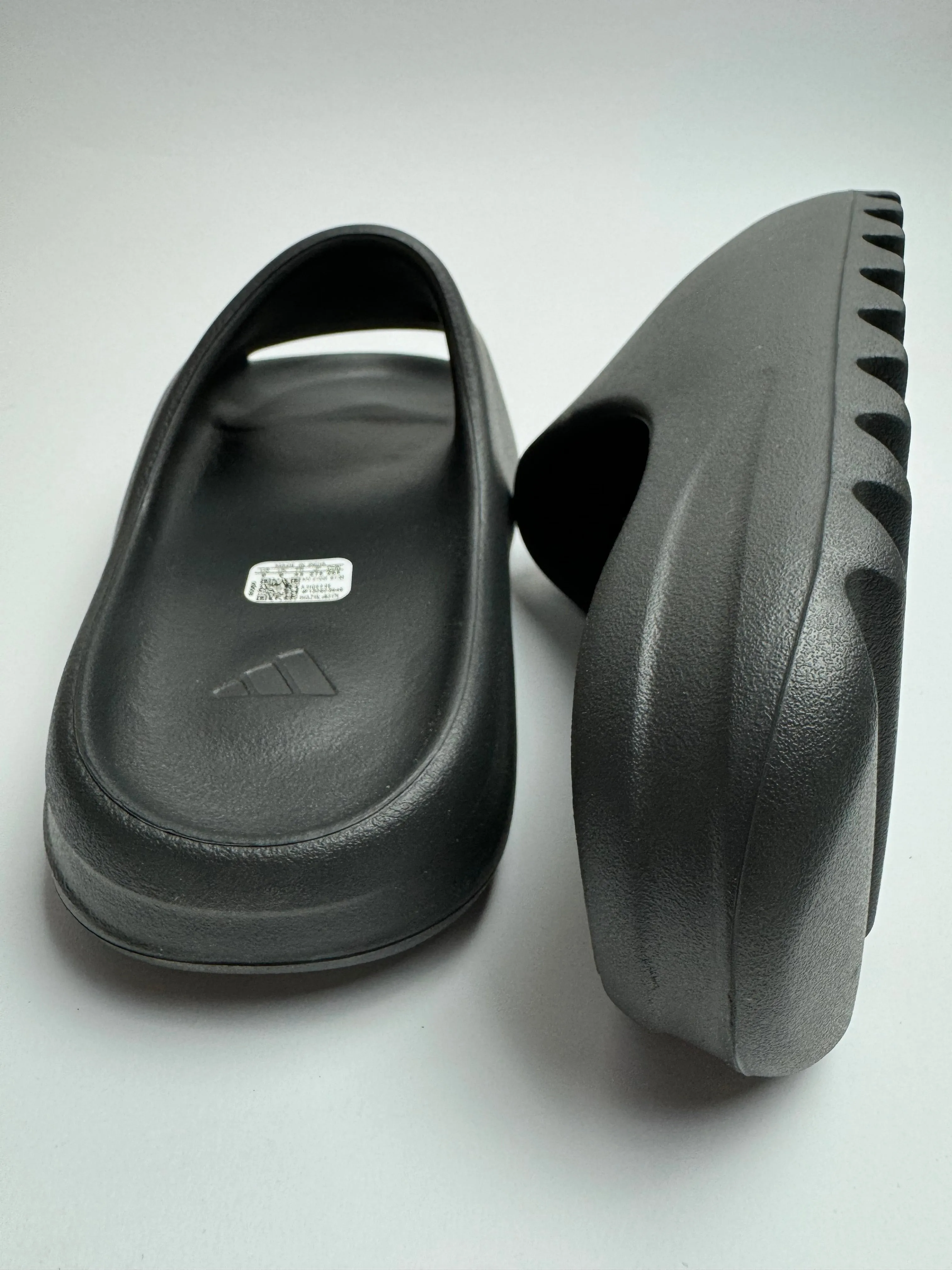 Yeezy Slides "Onyx" MeshUpper