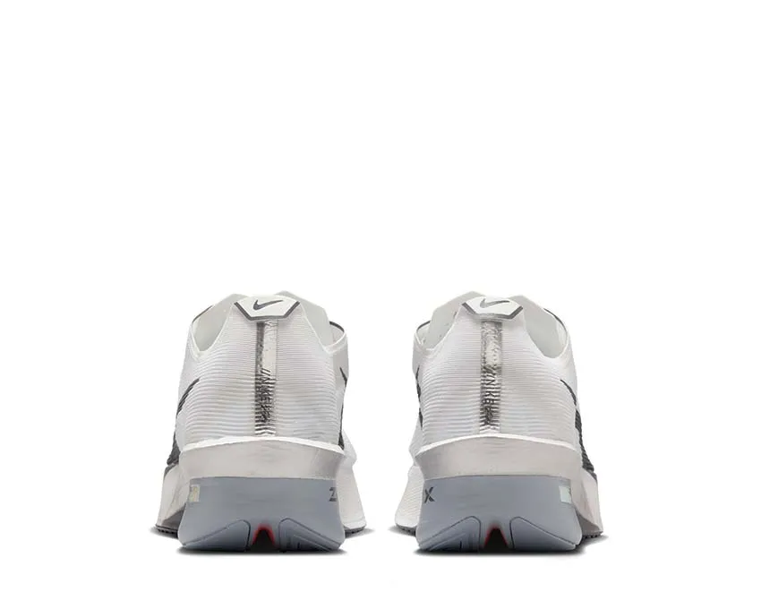 Nike Zoomx Vaporfly Next 4% "Obsidian Mist" running with a running belt