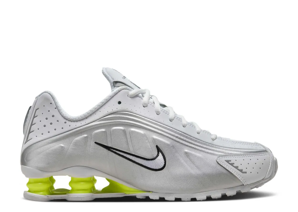 running in obstacle races shoes casual running footwear Nike Shox R4 White Metallic Silver Volt