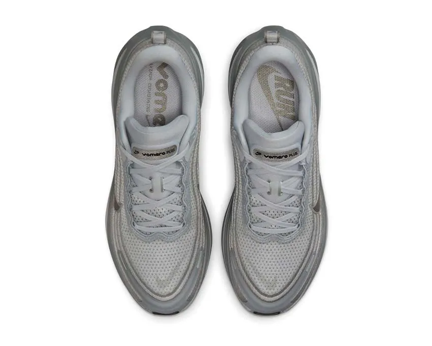 running rituals stretchy - material shoes Nike Vomero Plus "Wolf Grey"