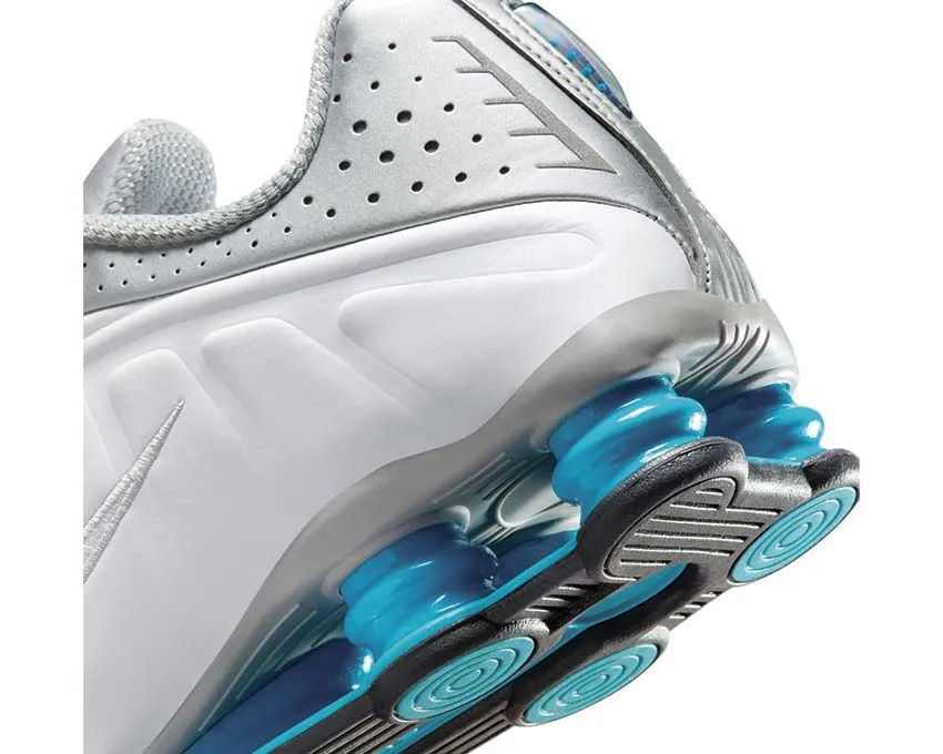 Nike Shox R4 "Blue Lagoon" running for a way to stay adaptable Supportive arch