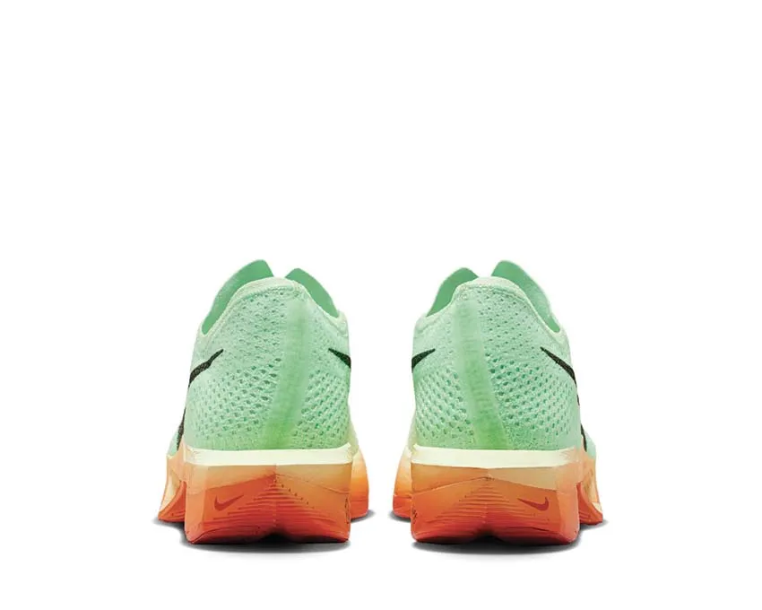 running in a marathon shoes Heel Cup Support Nike ZoomX Vaporfly Next 3 FK "Eliud Kipchoge"