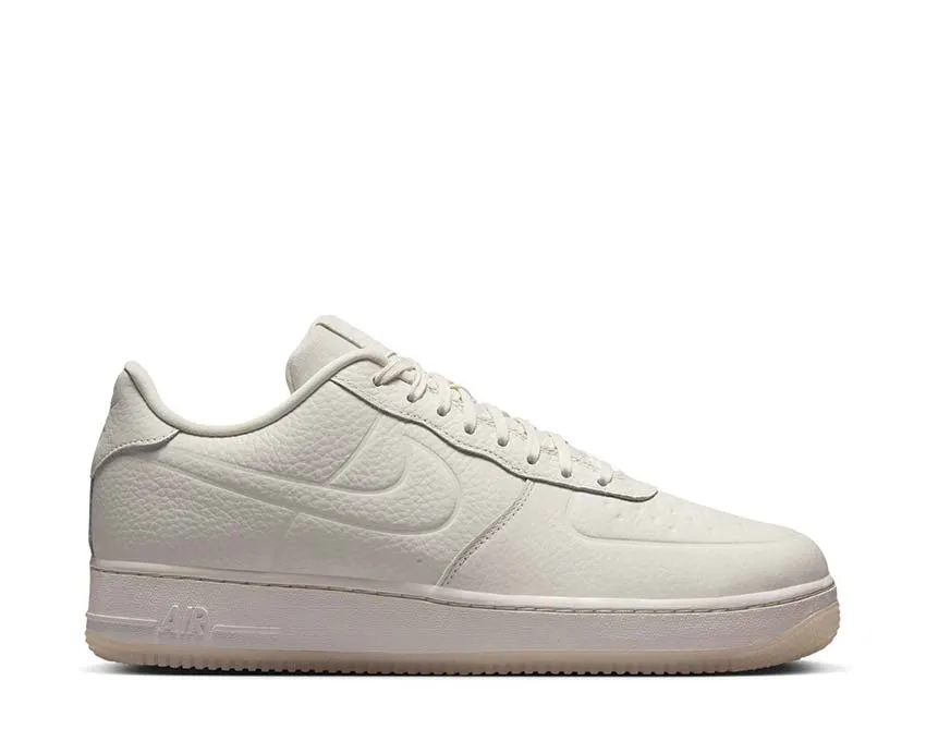 comfort features Peak Hike Nike Air Force 1'07 Pro-Tech