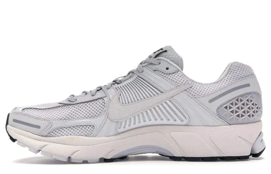 Daily Jogging Nike Zoom Vomero 5 SP Vast Grey (2019/2023)