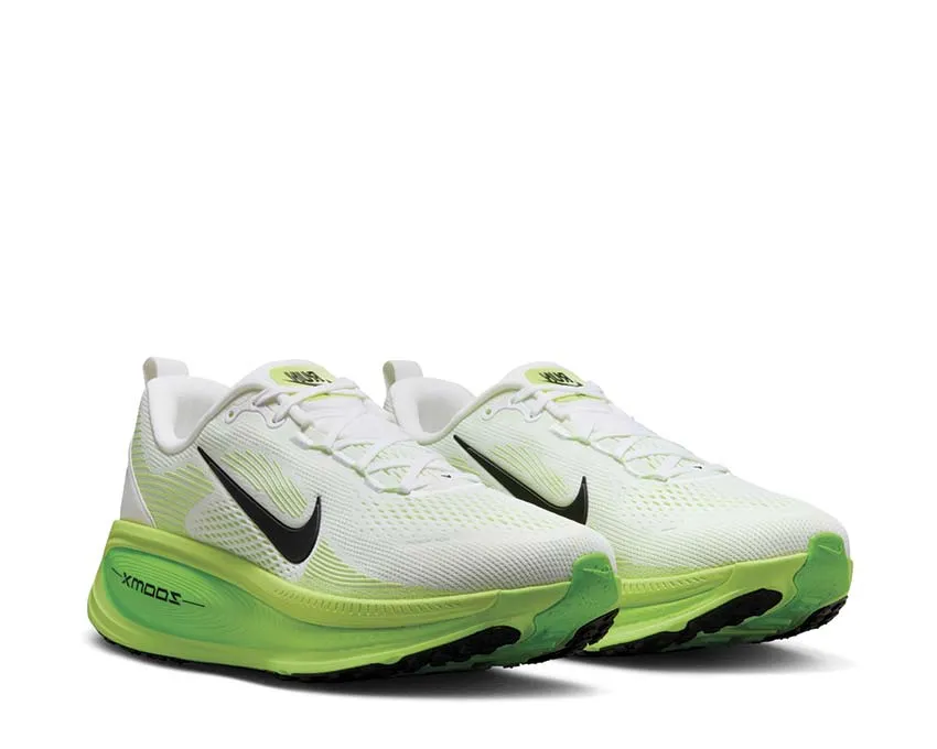 Nike Vomero 18 "Electric Green" running gait