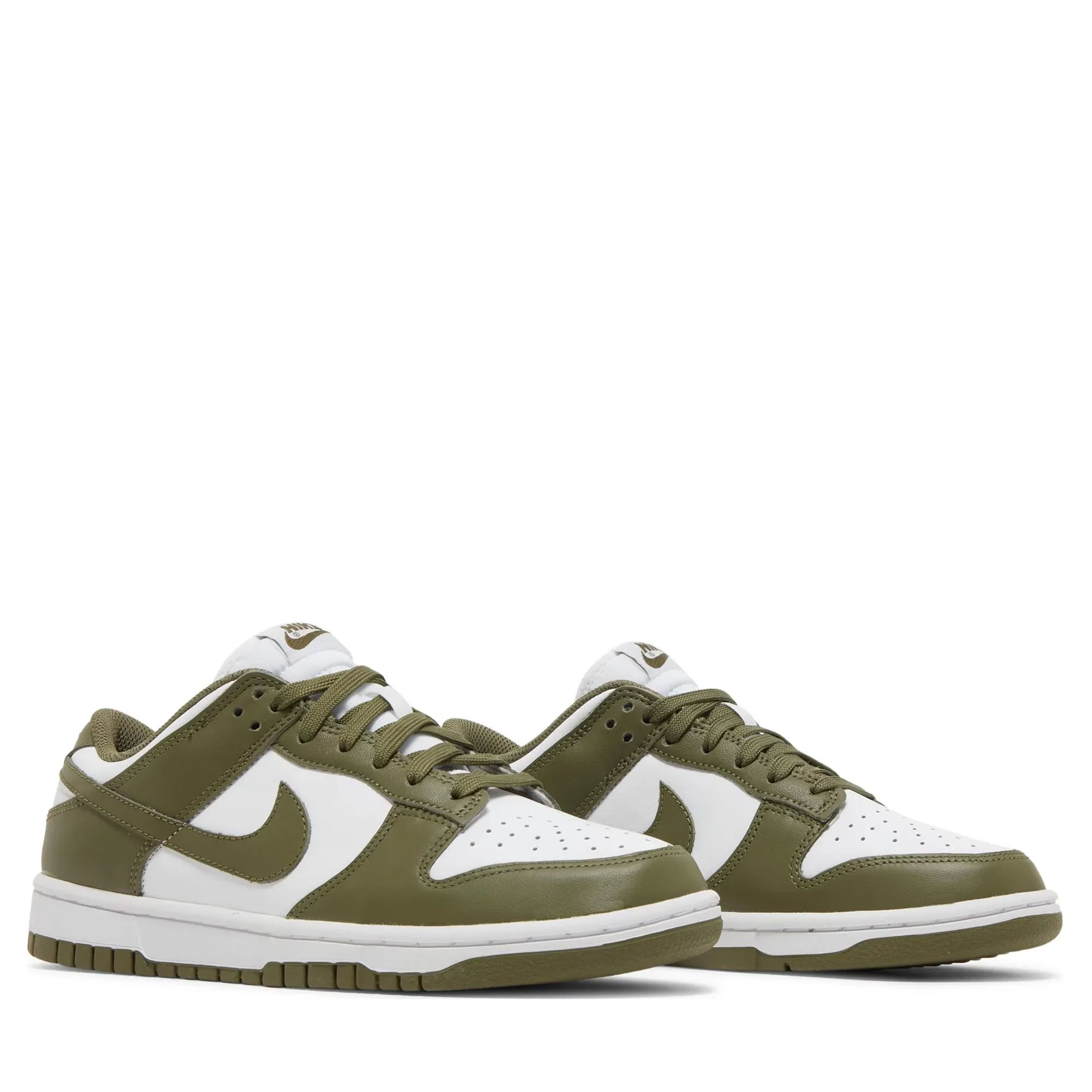 Race Walk Nike Dunk Low Medium Olive (W)