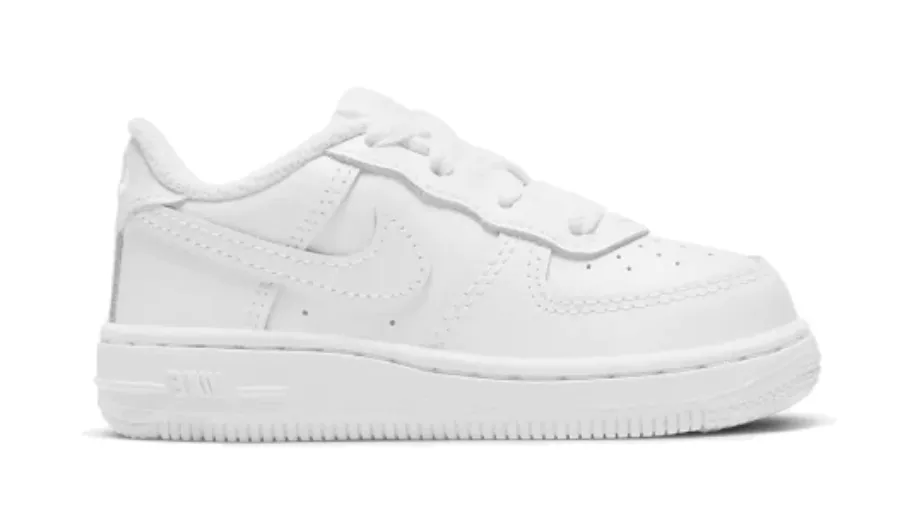 Everyday Pair Nike Air Force 1 Low ??07 Triple White (TD)
