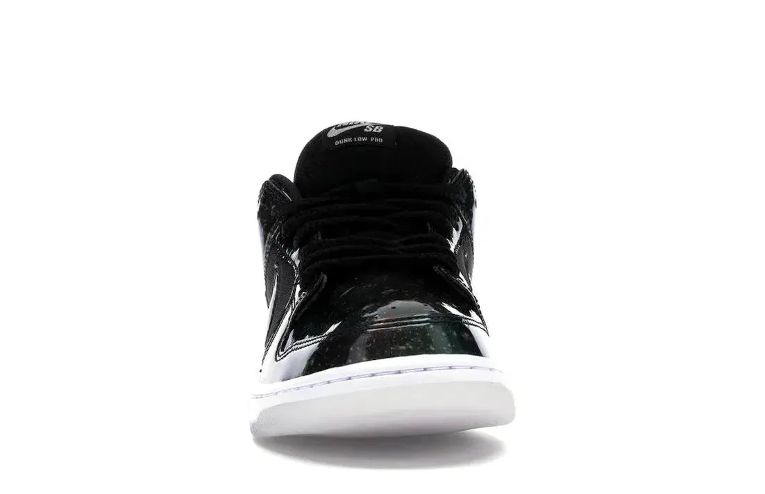 Daily Utility Street Look Nike SB Dunk Low 420 Intergalactic