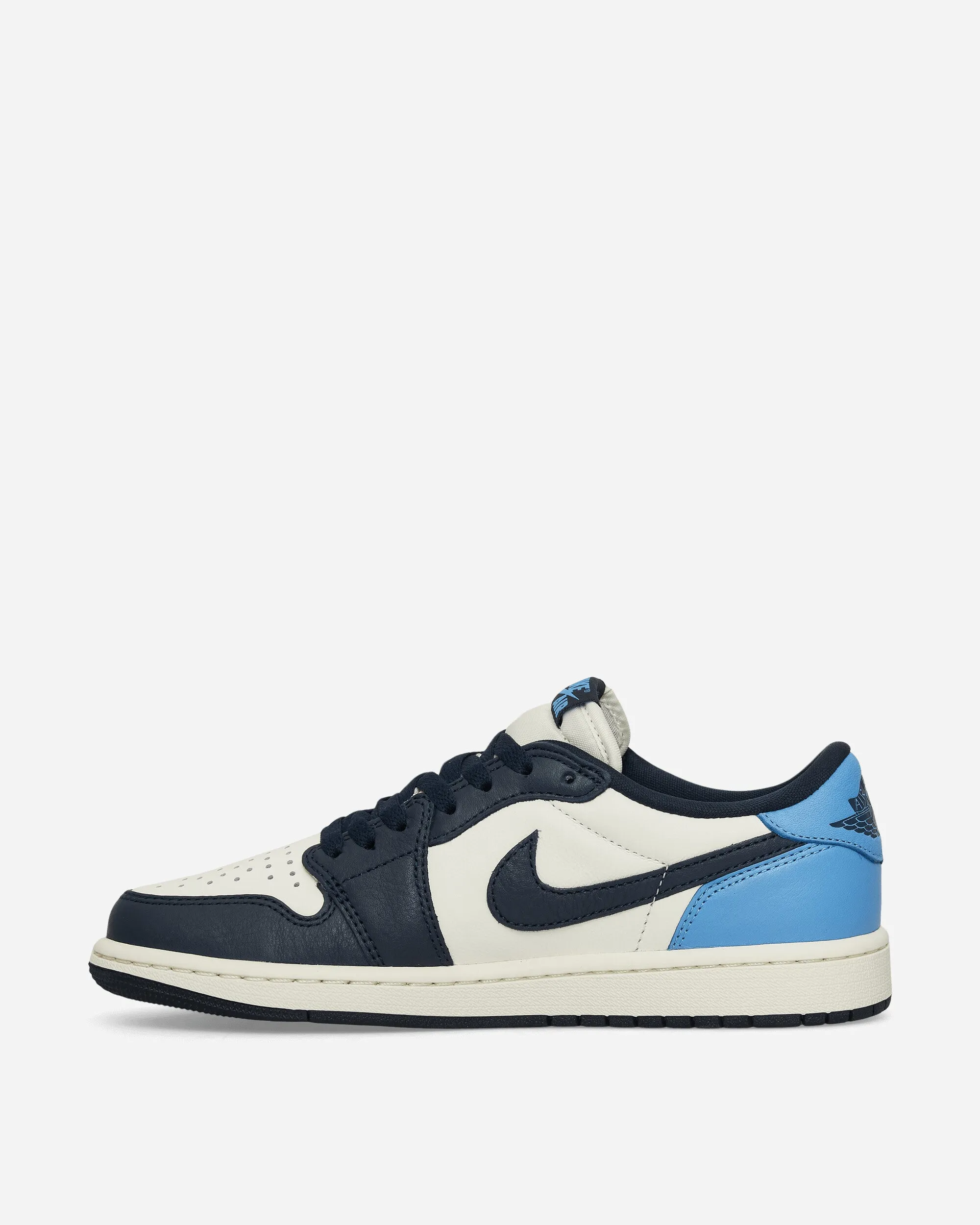 mud proof Air Jordan 1 Low Sneakers Obsidian
