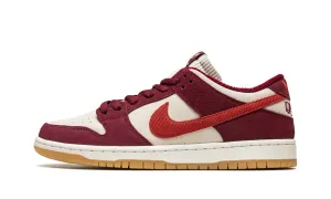 Friend Out Superior Cushioning Nike SB Dunk Low "Skate Like A Girl"
