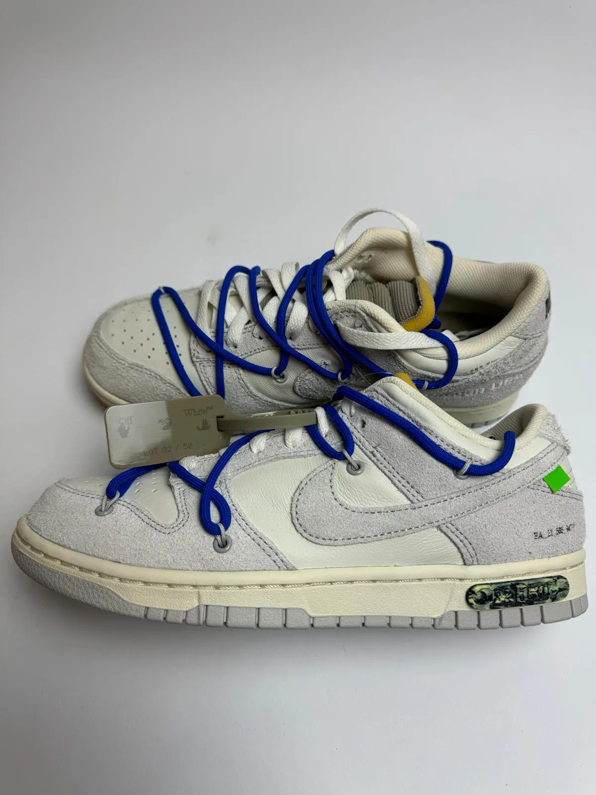 Soft Steps Minimal Pressure Off White x Nike Dunk Low "Lot 32"