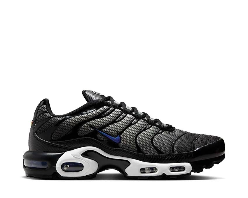 Sand Hike Casual Outfit Nike Air Max Plus "Anthracite"