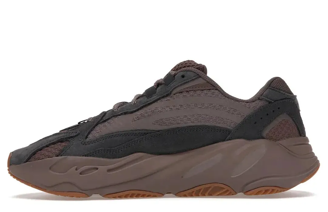 Multi Use Roomy Feel adidas Yeezy Boost 700 V2 Mauve